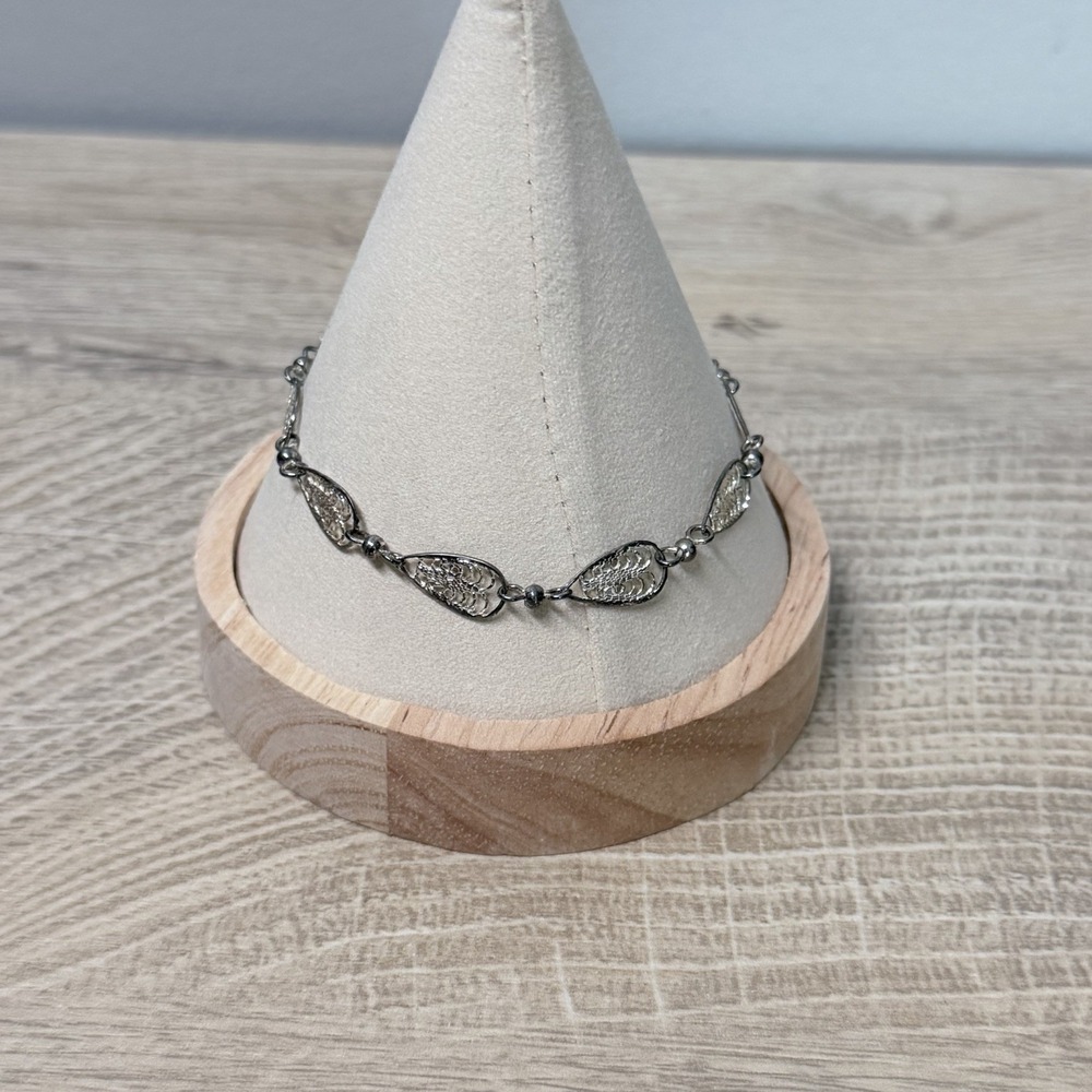 Silver Tone Leaf Link Bracelet Cottagecore Fairycore Romantic Vintage Glam Style